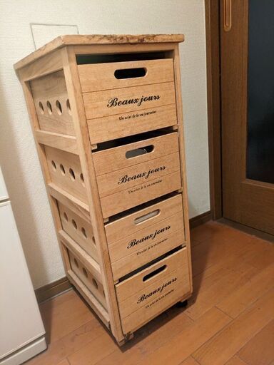 【商談中】桐製　ストッカー　天板タイル付き　4段　キャスター付き(一部不具合)