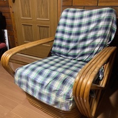 ハワイアン家具
の画像