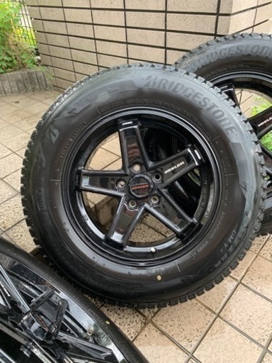 デリカD5　ブリヂストンスタッドレス価格交渉可