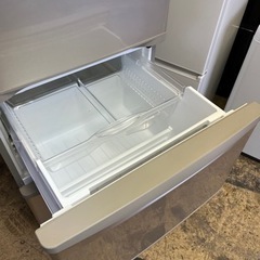 近隣送料無料!! 激安3ドア!! Panasonic 365L 右開き NR-C37HC-N 2018年 家電 キッチン家電 冷蔵庫