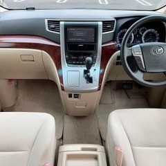 お買い得なプレミアムミニバン！トヨタ　アルファード　240Xの画像