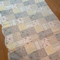 カーペット差し上げます（サイズは約2m×2m程度です）