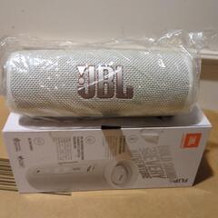 美品USED 音質バツグン！JBL Flip 6　WHITE の画像