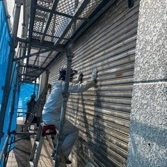 シャッターにアート　描きます − 鹿児島県
