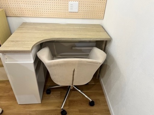 家具 机、椅子　LOWYA