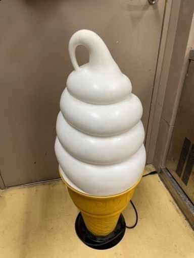 ソフトクリーム電気スタンド決まりました。