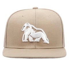 ゴリラ刺繍キャップの画像