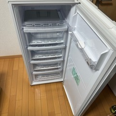 決まりました】三菱 冷凍庫 MF-U12G