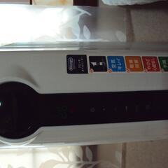 【手渡しのみ】デロンギオイルヒーターJRE0812の画像