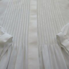 【新品・タグ付き】UNIQLO　白長袖ブラウス　Sサイズの画像