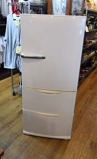 ●近郊格安配送(^^♪●アクア　272L　3ドア冷蔵庫●AQUA　AQR-271D　中古品●相模原　横浜　神奈川●アクア