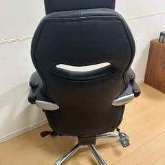 8/16お値下げ！【美品】LOWYA  デスクチェア/ワークチェア　テレワークに！の画像