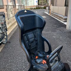 e248🌕️🟢電動自転車・リサイクル専門店　🔵🔴　ご試乗をしてから、ご購入できます。  🔴🌀🔴２０インチ、チャイルドシート、２人乗り、３人乗り、１人乗り電動自転車  🔴🔵バカ良心的な電動自転車屋🔴１００日間・安心の無料点検・🌕️無料交換保証サービス付き🟢  🔴🌀土日も🌕️お子様と🌈土足のまま🟢いろいろなタイプの電動自転車ご試乗可能  🟢後ろチャイルドシートを大きめのかごに変更のオプション無料です。  🔴バッテリーは新品の９０％以上の性能です。  🟣１回の充電で３０Ｋの画像