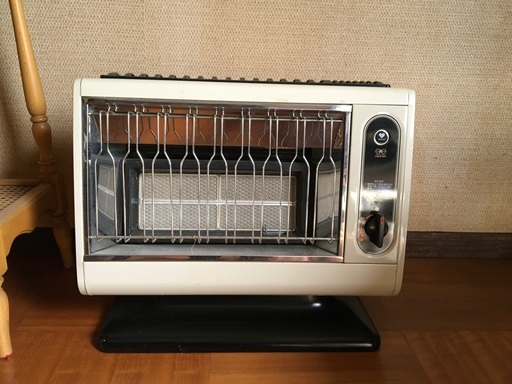 懐かしい　ガスストーブ