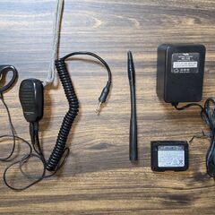 ハンディー無線機　YAESU 八重洲無線　VR-7R 　狩猟の画像