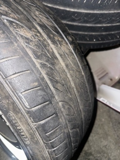 車のパーツ タイヤ、ホイール