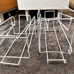 缶ストッカー　2つの画像