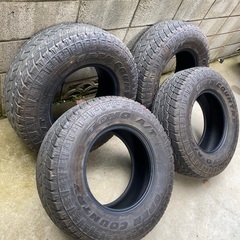 トーヨーオープンカントリーA/Tプラス 265/70R16 プラ...