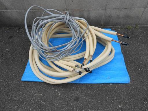 【配送出来ます】エアコン配管 8.4ｍ+2.6ｍ 電源ケーブル 11.0ｍ 100ｖ使用（近くなら配送も可能です。宅配もお問合せ下さい）