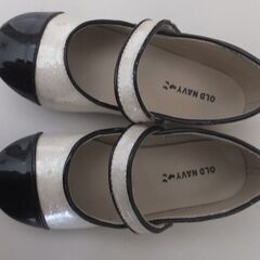 ☆美品☆女児用ドレスシューズの画像