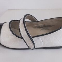 ☆美品☆女児用ドレスシューズの画像