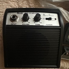 ギターミニアンプ、ケーブル等セットの画像