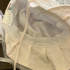未使用ベビー帽子とスタイの画像