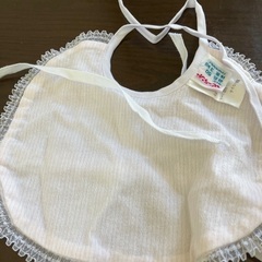 未使用ベビー帽子とスタイの画像