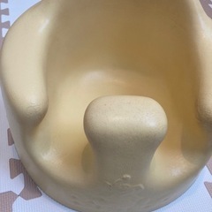 バンボ　クリーム色