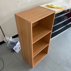 3段カラーボックスの画像