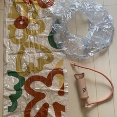 3COINSうきわと空気入れセット