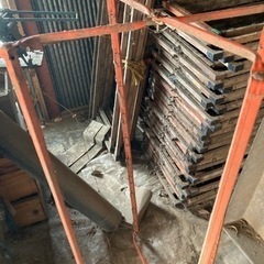 受け渡し完了　養蚕で使っていた金枠と木枠
