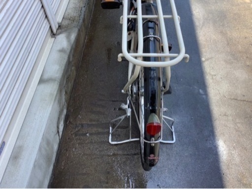 402  ヤマハ新機種電動アシスト自転車pasラフィーネ26インチアイボリーアルミボディー