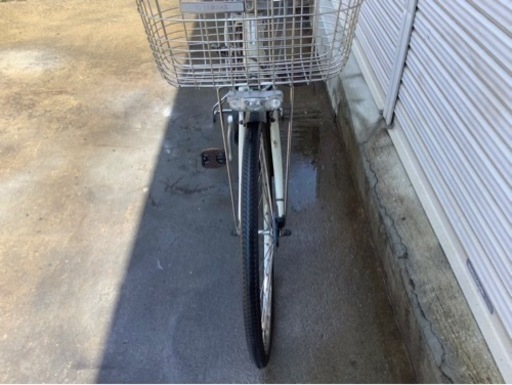 402  ヤマハ新機種電動アシスト自転車pasラフィーネ26インチアイボリーアルミボディー