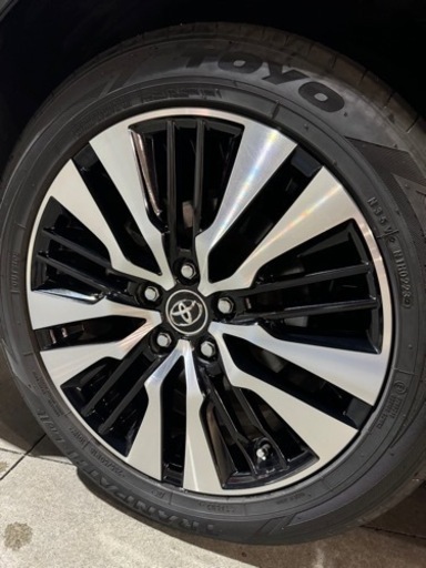 車のパーツ タイヤ、ホイール