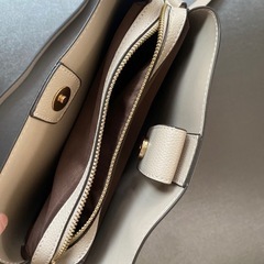 ベージュバッグ👜の画像