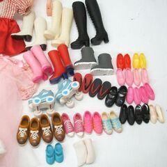リカちゃん 人形・服・靴・小物 たくさん！セット 約80点以上　まとめて 妹 ママ ボーイフレンドなど　☆ PayPay(ペイペイ)決済可能 ☆ 札幌市 豊平区 平岸 平岸店の画像