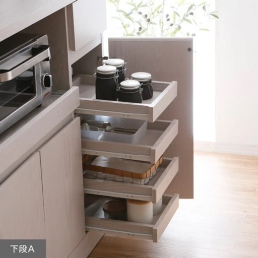 早い者勝ち【6/22まで】LOWYAコンセント付き食器棚