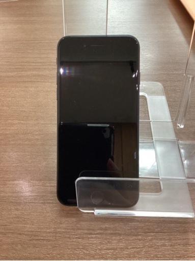 スマホ‼️iPhoneSE2 SIMロック解除済　¥19800