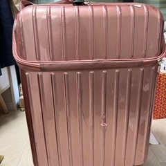 キャリーケースの画像