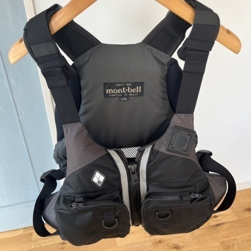 最終　
新品未使用L XLライフジャケット スポーツ マリンスポーツmont-bell