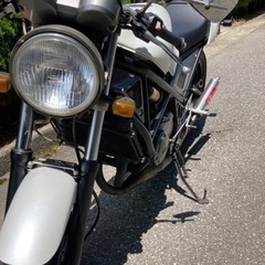 R1-Zの画像