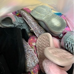 決まりました！貰ってください！子供用、服、おもちゃの画像