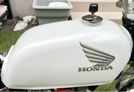 エイプ100 ガソリンタンク　鍵付き　塗装済み　エイプ50 HONDA キーセット