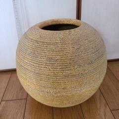 ④まるい花瓶　剣山付き