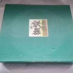 　南部鉄器のすき焼き鍋の画像