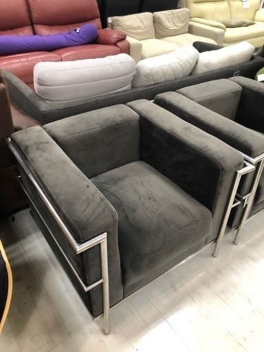 取りに来れる方限定！グレー×シルバーのラウンジチェアーです！