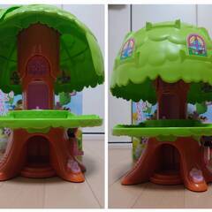 こえだちゃんと木のおうちの画像