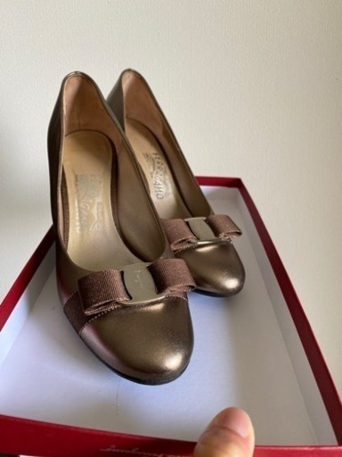 フェラガモ　24.5-25㎝　ヒール 靴 パンプス