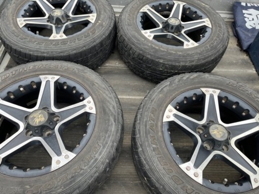 車のパーツ タイヤ、ホイール